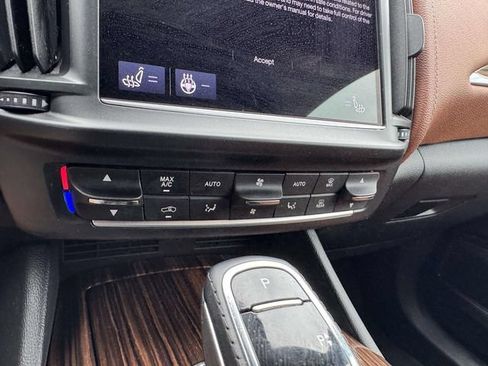 Used 2022 Maserati Levante GT AWD/4WD image 31