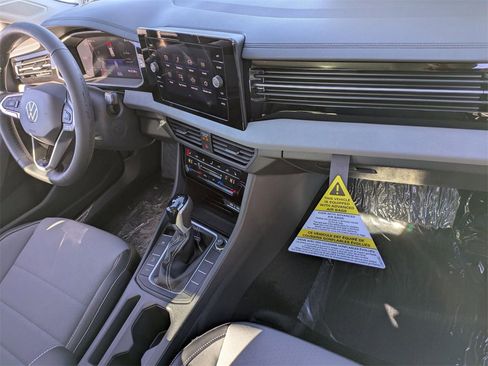 New 2026 Volkswagen Jetta SE image 34