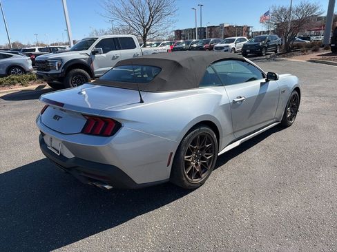 Used 2025 Ford Mustang GT Premium w/ GT Performance Package image 3
