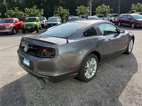 Used 2013 Ford Mustang Premium RWD image 5