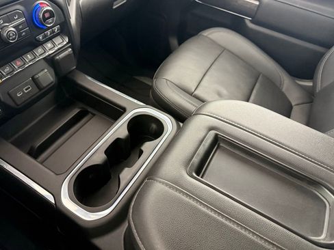 Used 2021 Chevrolet Silverado 1500 LTZ AWD/4WD image 30