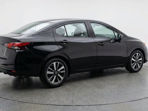 Used 2025 Nissan Versa SV FWD image 9