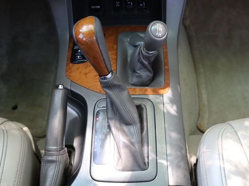 Used 2004 Lexus GX 470 AWD/4WD image 38