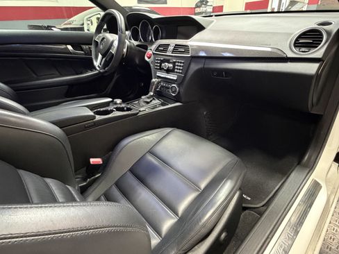 Used 2012 Mercedes-Benz C 63 AMG Coupe image 19