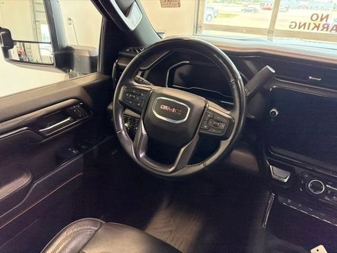 Used 2024 GMC Sierra 2500 AT4 w/ AT4 Premium Plus Package AWD/4WD image 32
