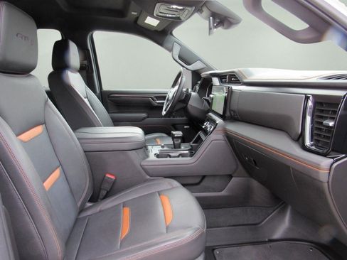 Used 2025 GMC Sierra 1500 AT4 AWD/4WD image 37