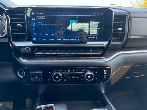 Used 2022 Chevrolet Silverado 1500 RST image 23