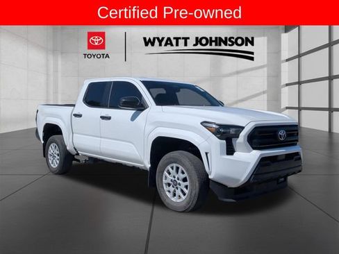 Certified 2025 Toyota Tacoma SR RWD image 4