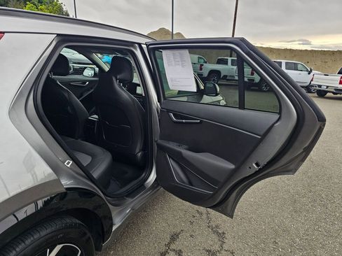 Certified 2023 Kia Niro Wind FWD image 25