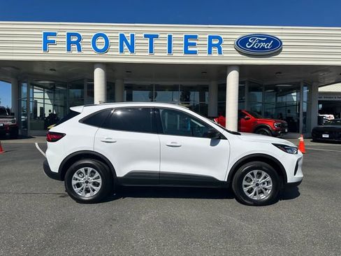 New 2025 Ford Escape Active w/ Cold Weather Package image 2