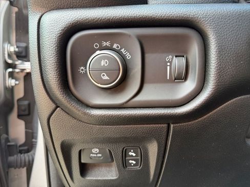 Used 2020 RAM 1500 Sport w/ Leather & Sound Group AWD/4WD image 19