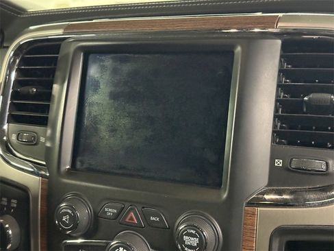 Used 2018 RAM 2500 Laramie w/ Off Road Package image 16