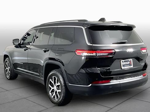 Used 2023 Jeep Grand Cherokee L Limited RWD image 11