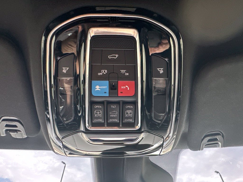 Used 2024 Jeep Grand Wagoneer Series I AWD/4WD image 36