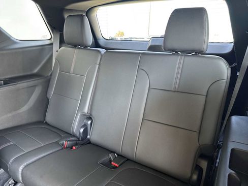 Certified 2023 Chevrolet Traverse RS AWD/4WD image 26