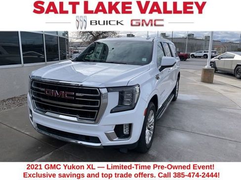 Used 2021 GMC Yukon XL SLT image 2