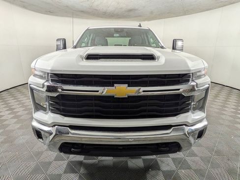 Certified 2024 Chevrolet Silverado 2500 LT image 2