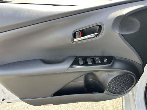 Certified 2021 Toyota Prius Prime XLE FWD image 17
