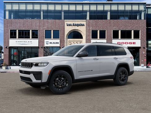 New 2026 Jeep Grand Cherokee L 4WD image 2