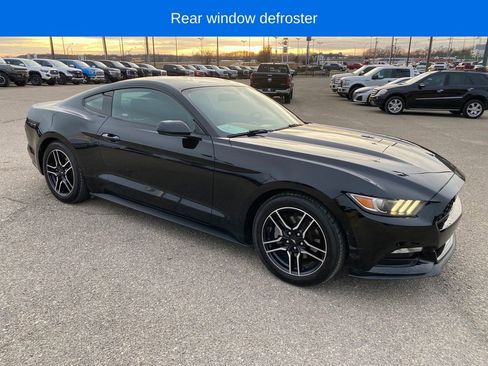 Used 2016 Ford Mustang Coupe image 8