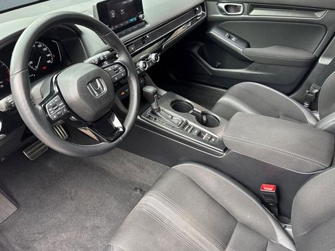 Used 2023 Honda Civic Sport image 4