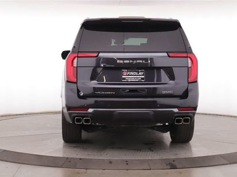 Used 2025 GMC Yukon Denali Ultimate w/ LPO, Floor Liner Package AWD/4WD image 11