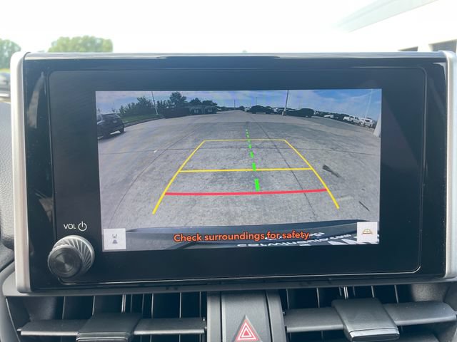 Used 2025 Toyota RAV4 XLE AWD/4WD image 14