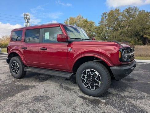 New 2026 Ford Bronco Outer Banks image 3