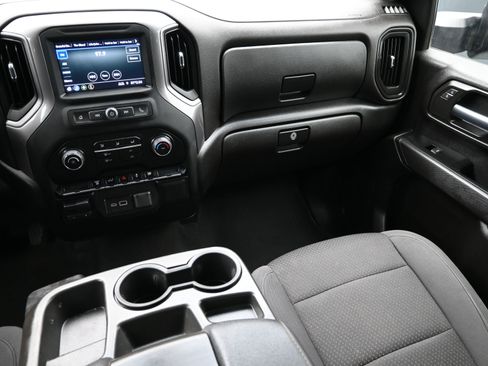 Used 2023 Chevrolet Silverado 2500 Custom w/ Custom Value Package image 32