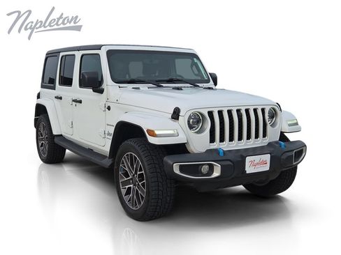 Used 2023 Jeep Wrangler Unlimited Sahara w/ Cold Weather Group AWD/4WD image 8