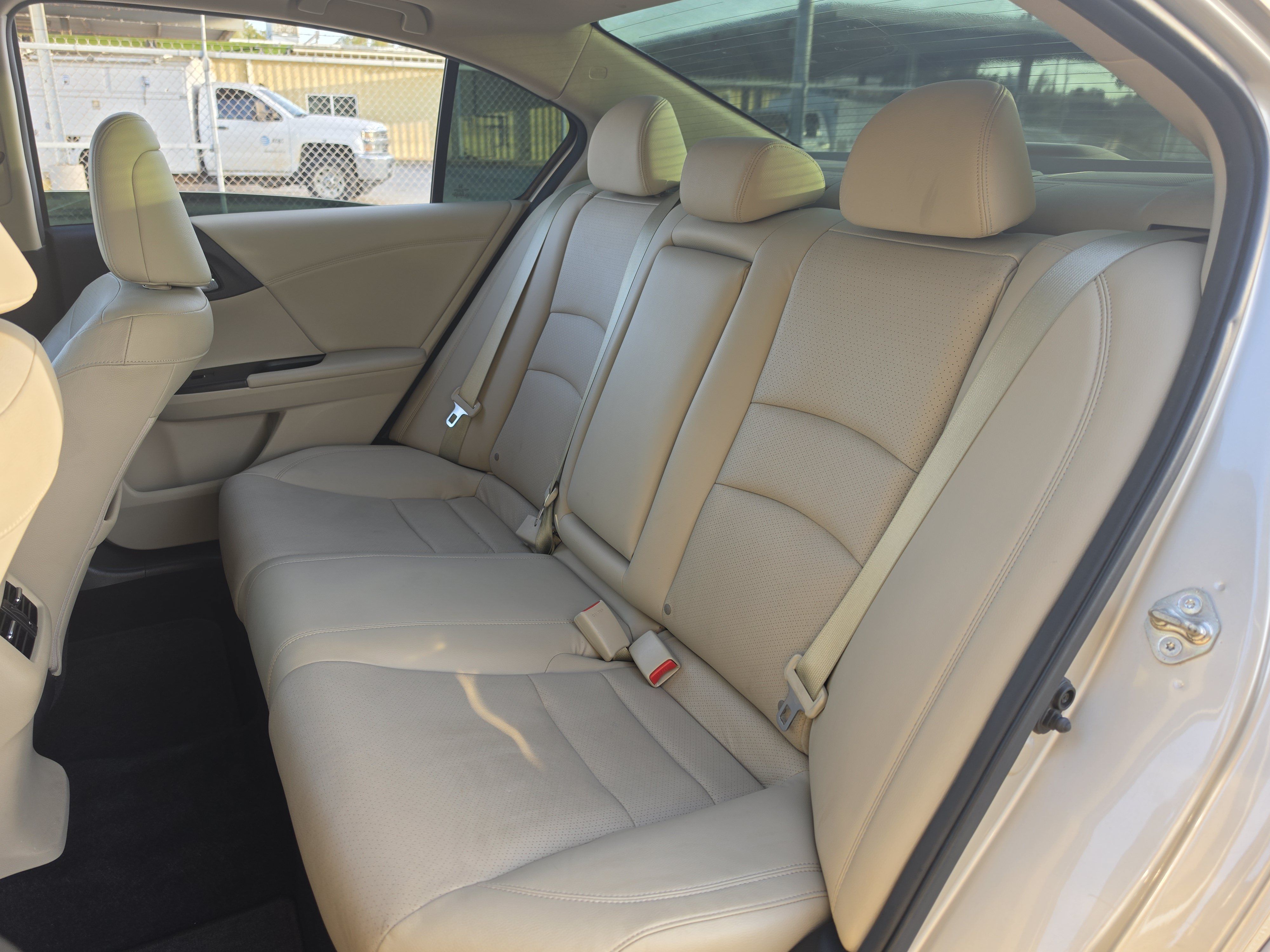 Used 2015 Honda Accord EX-L image 21