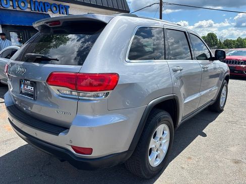 Used 2016 Jeep Grand Cherokee Laredo w/ Quick Order Package 23E AWD/4WD image 3