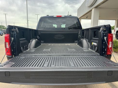 Used 2023 Ford F150 XLT w/ Trailer Tow Package AWD/4WD image 9