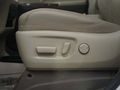 Used 2020 Toyota Sienna XLE image 22