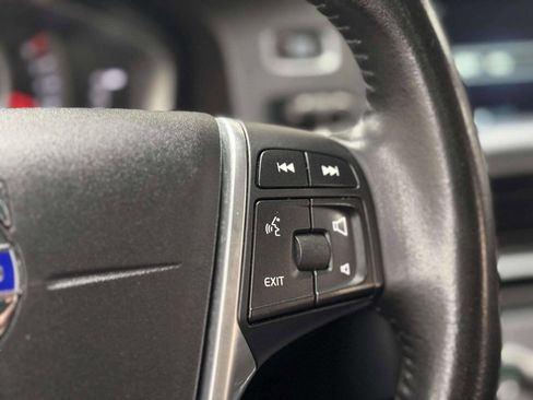 Used 2017 Volvo S60 T5 Dynamic image 30