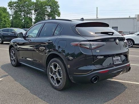 New 2026 Alfa Romeo Stelvio Sprint AWD/4WD image 3
