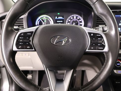 Used 2018 Hyundai Sonata Limited image 3