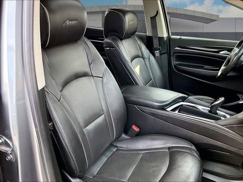 Used 2019 Buick Enclave Avenir w/ Avenir Technology Package image 7
