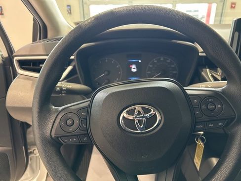 Certified 2023 Toyota Corolla LE image 10
