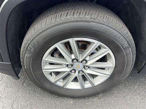 Certified 2023 Chevrolet Traverse LT FWD image 31