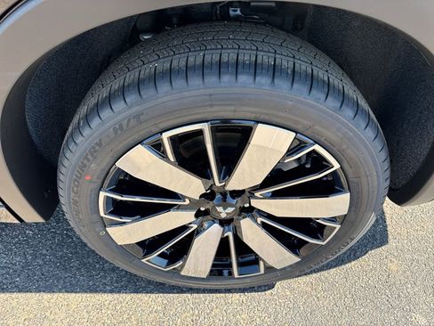 New 2026 Mitsubishi Outlander SEL FWD image 38