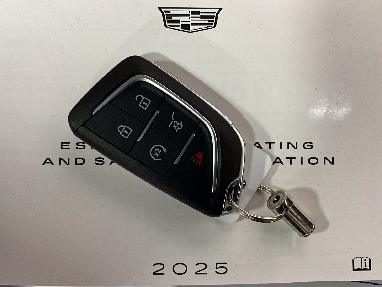 Used 2025 Cadillac XT4 Sport AWD/4WD image 12