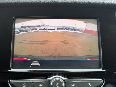 Used 2022 Buick Encore Preferred w/ Safety Package AWD/4WD image 43