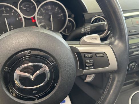 Used 2006 MAZDA MX-5 Miata Grand Touring w/ Premium Pkg image 13