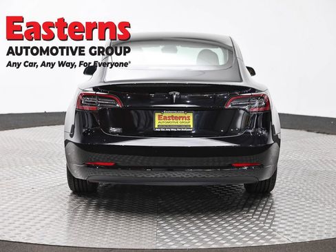 Used 2023 Tesla Model 3 Standard Range image 6