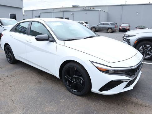 New 2026 Hyundai Elantra SEL Sport Premium FWD image 1
