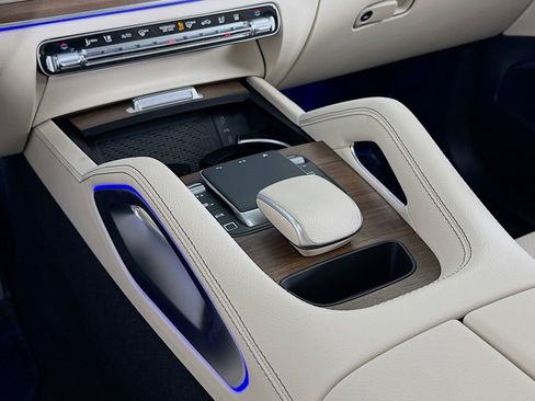 New 2026 Mercedes-Benz GLE 450e 4MATIC image 5