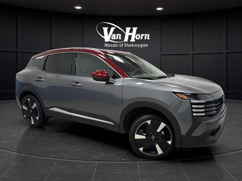 Used 2025 Nissan Kicks SR w/ SR Premium Package image 1