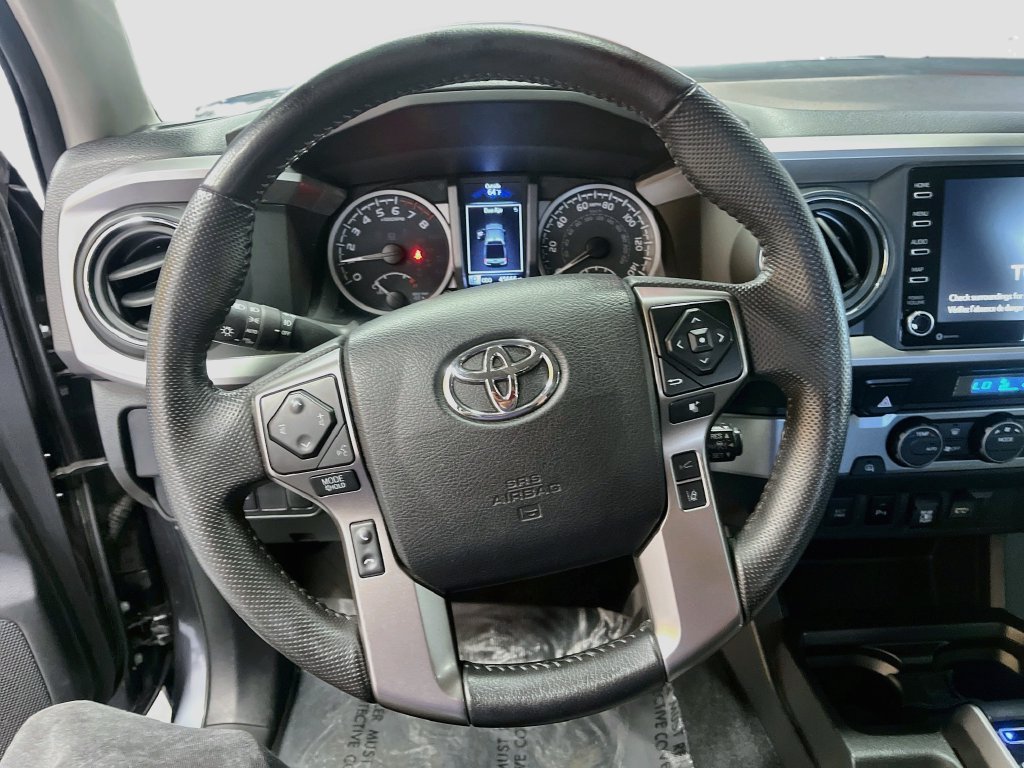 Used 2022 Toyota Tacoma SR5 RWD image 11