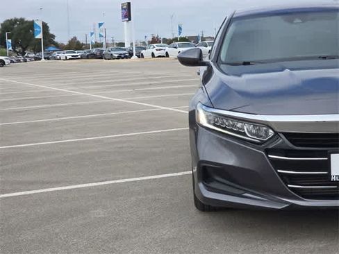 Used 2021 Honda Accord LX image 10